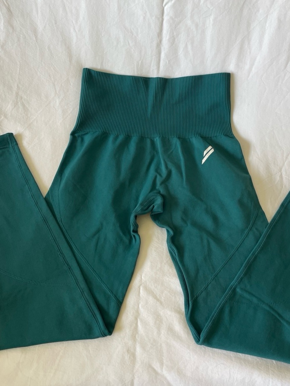DOYOUEVEN green High-Waist Leggings
